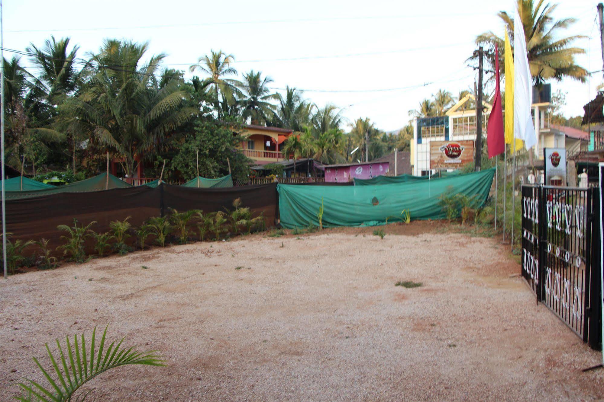 Neptune Point Premium Cabañas Palolem Exterior foto
